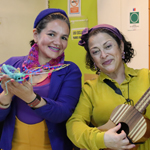 Imagen Cuenta cuentos visitan áreas pediátricas del HGGB